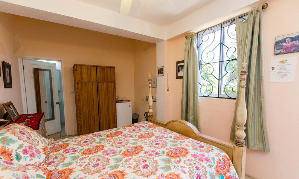 Nature'S Paradise Bed & Breakfast Мариго Бей Екстериор снимка