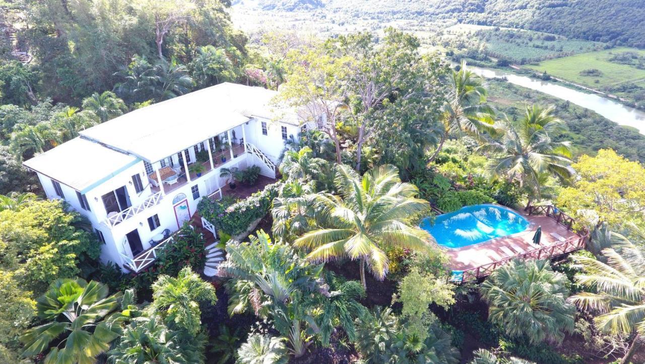 Nature'S Paradise Bed & Breakfast Мариго Бей Екстериор снимка